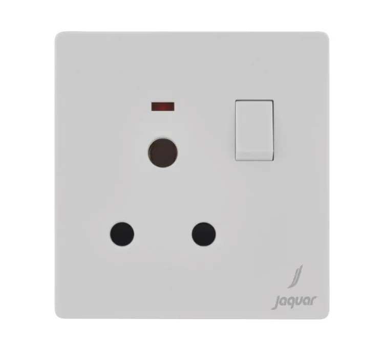 Jaquar 16A Switched Socket With Indicator